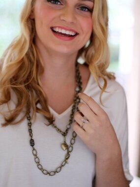 Chloe+Isabel Trésors Chain+ Pavé Necklace Set